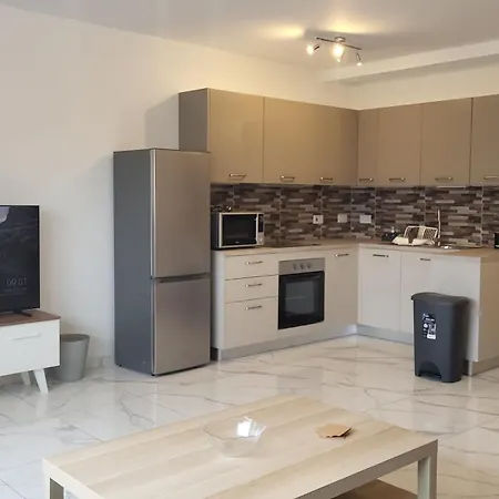 Flat 2 In Swieqi Апартаменты *