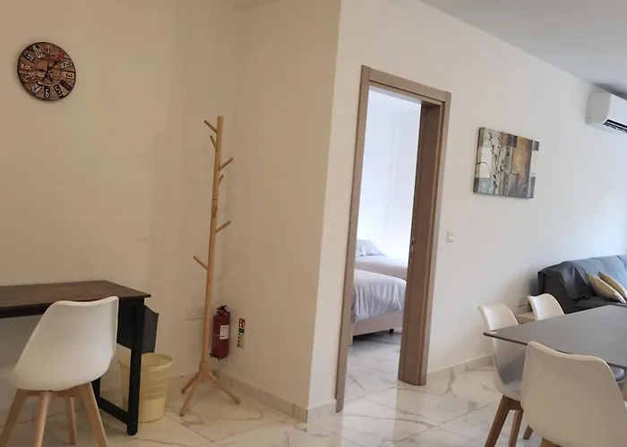 Flat 2 In Swieqi * Is-Swieqi