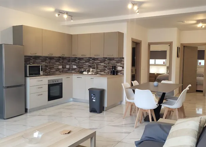 Flat 2 In Swieqi Daire Is-Swieqi